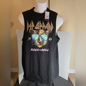 Def Leppard Rock & Roll Size LARGE 2022 Tank Top Shirt